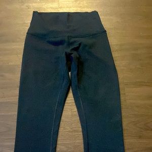 Lululemon wunder under black size 4